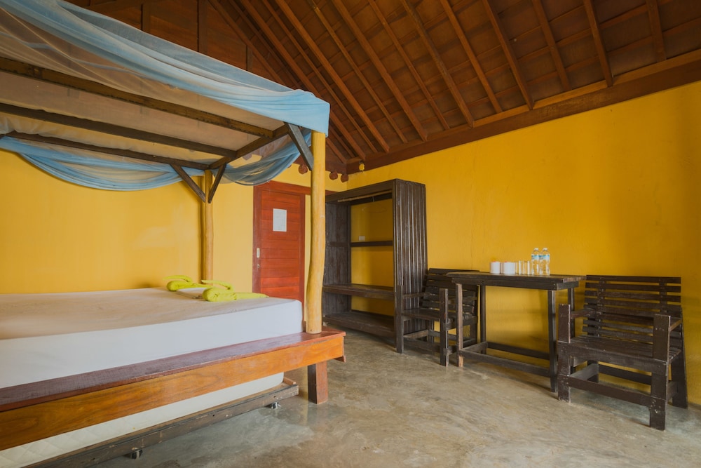 Bungalow On The Beach photo 3