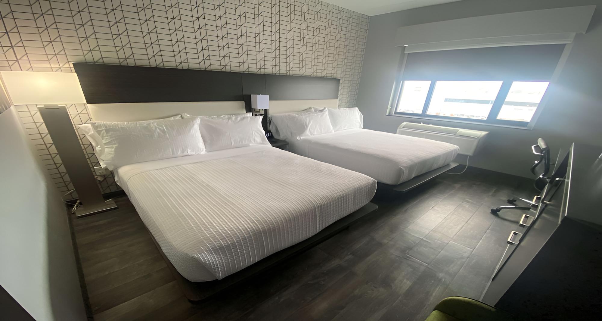 Standard Room, 2 Double Beds, Smoking, Refrigerator photo 2