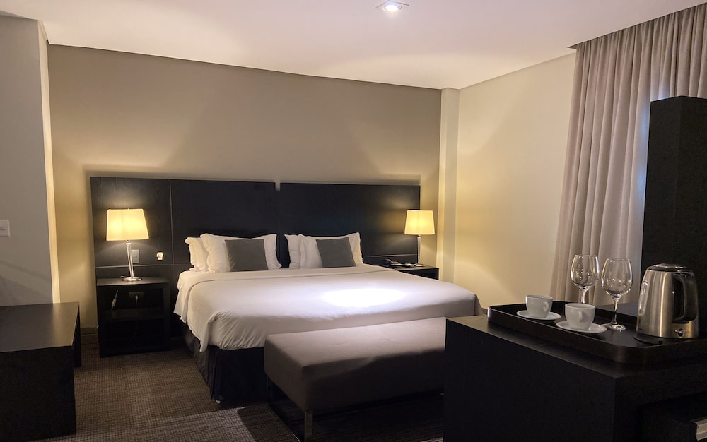 Basic Suite - Photo 8