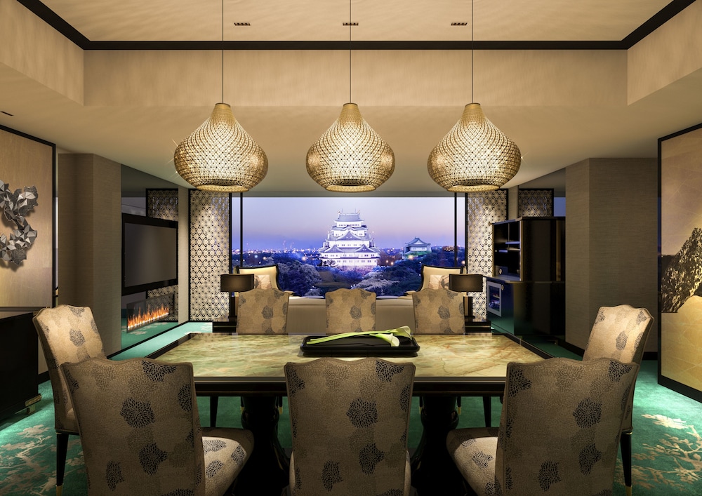 [Club Lounge Access] Grande Castle View King, Non Smoking