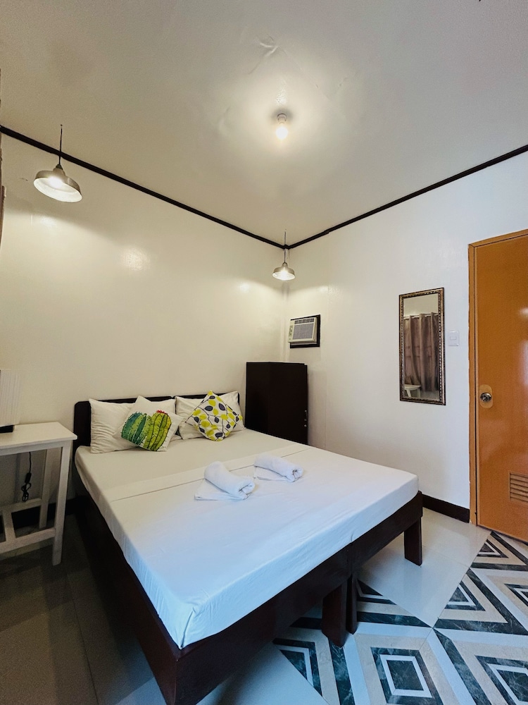 Standard Double Room - Photo 1