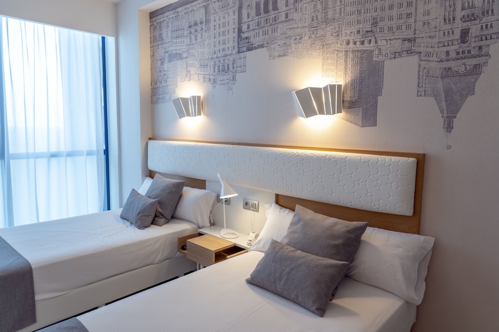 Superior Room, 2 Twin Beds photo 3