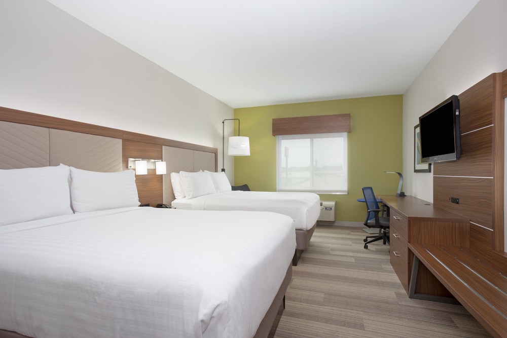 Suite, 1 King Bed (Leisure) - Photo 3