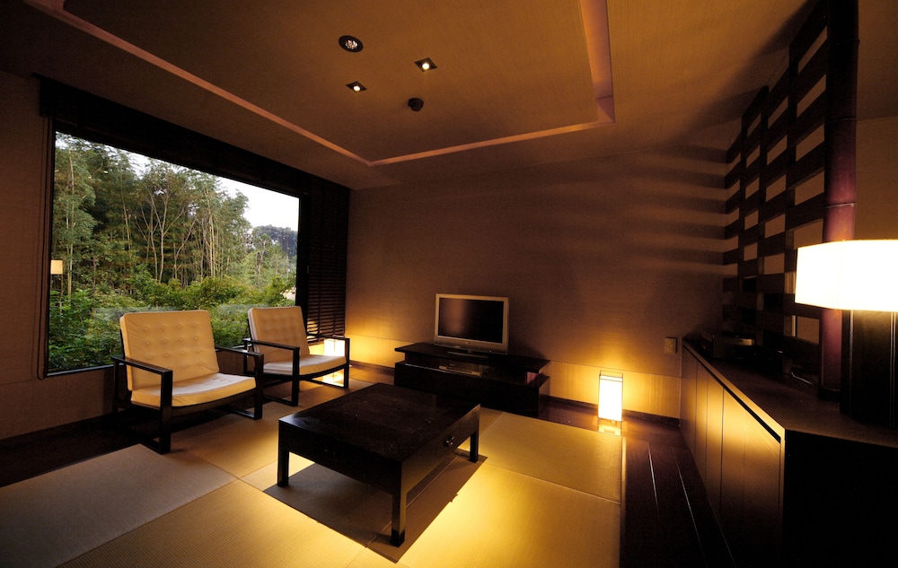 Oriental Modern Twin Room