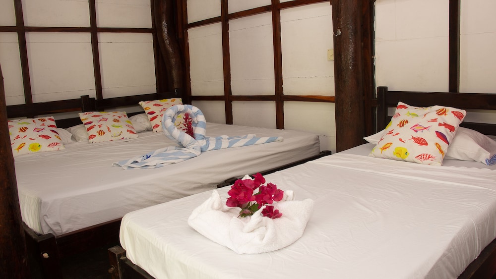 Standard Double Or Twin Room, Multiple Beds photo 1
