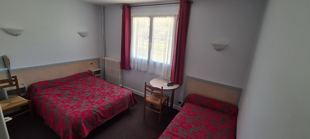 Triple Room, Ensuite photo 2