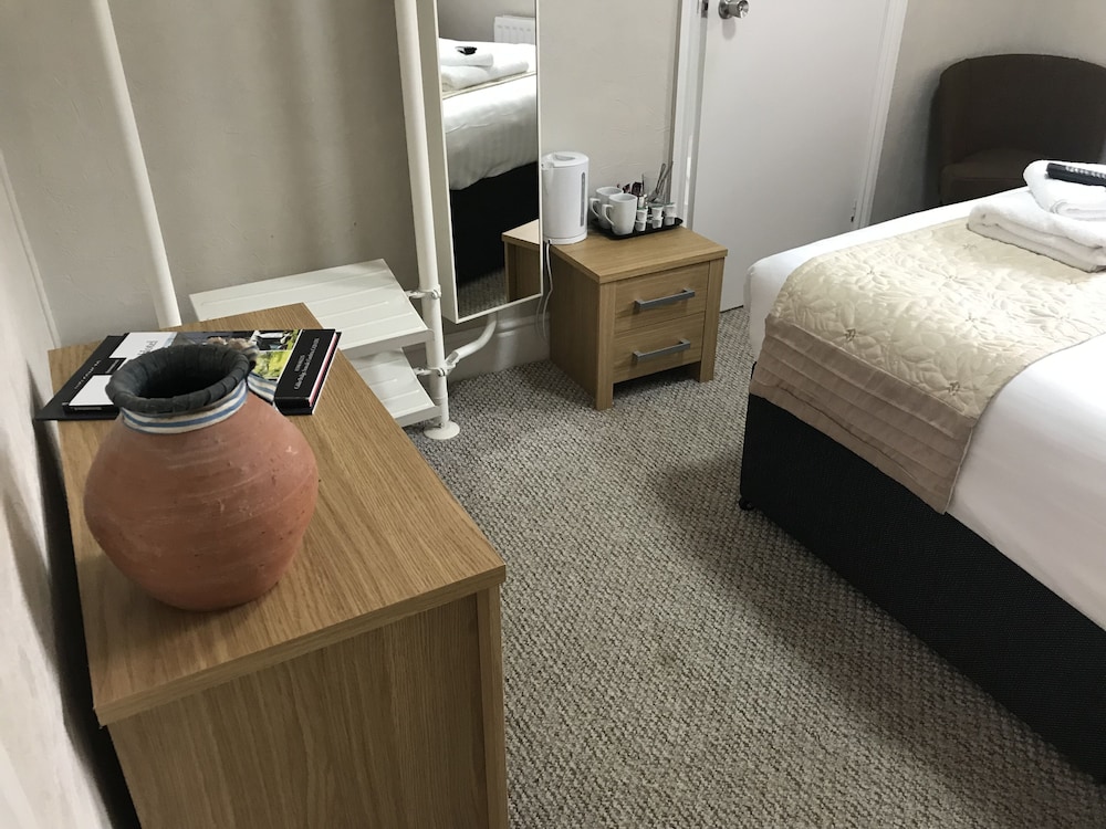 Premium Double Room, Ensuite, Garden View photo 3