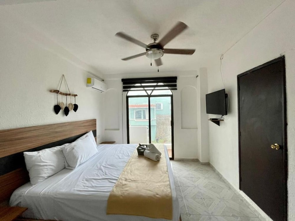 Comfort Studio Suite, 1 King Bed