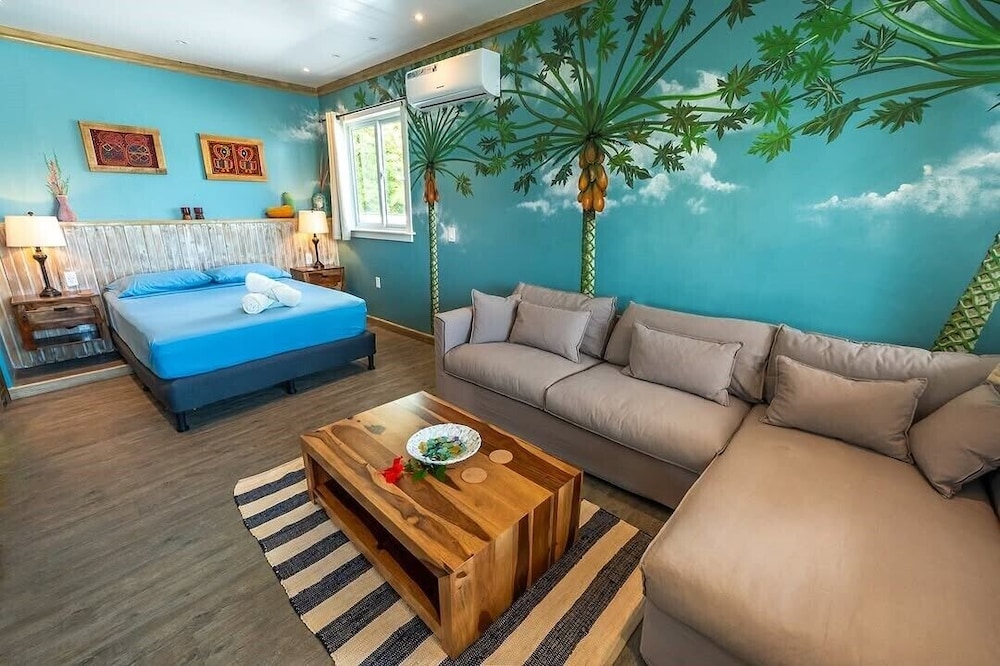 Deluxe Triple Room, Balcony photo 2