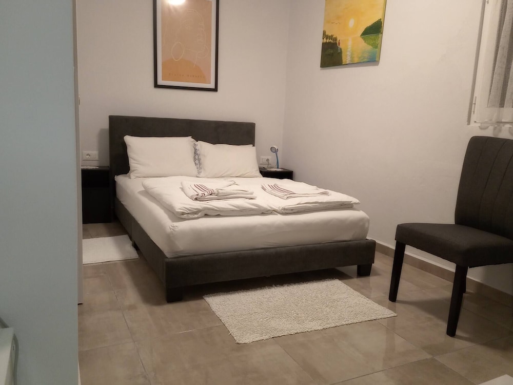 Apartment, 1 Bedroom, Patio, Garden View
