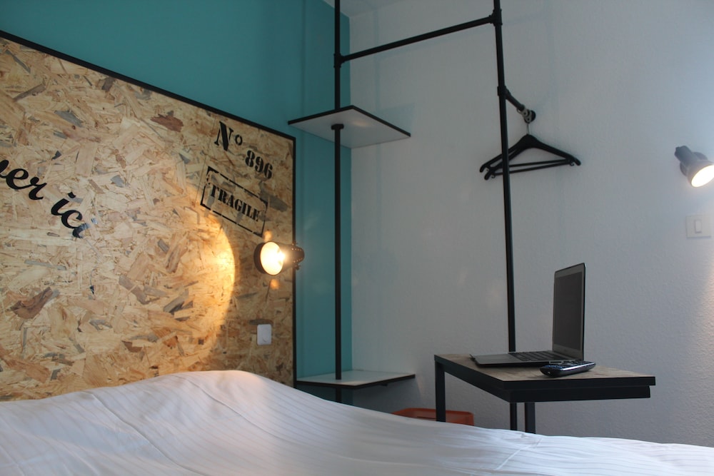 Twin room - Photo 9