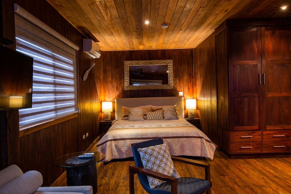 Luxury Tree House, Mountain View photo 1