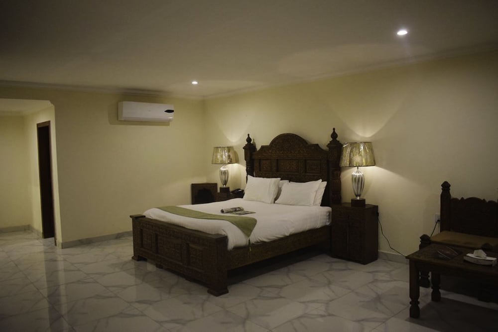 Executive Room photo 3