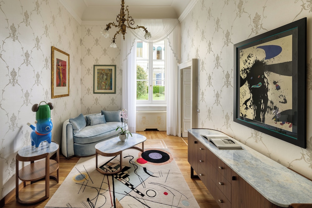 Suite, Lake View (Arte)