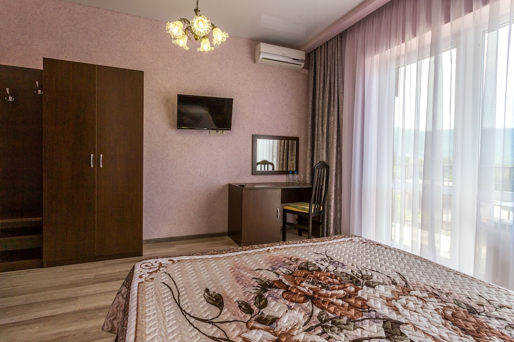 Comfort Double Room, Balcony photo 2