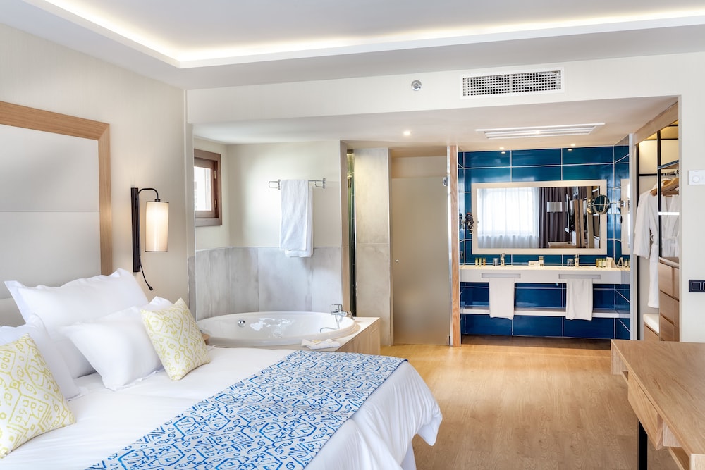 Exclusive Suite, Sea View