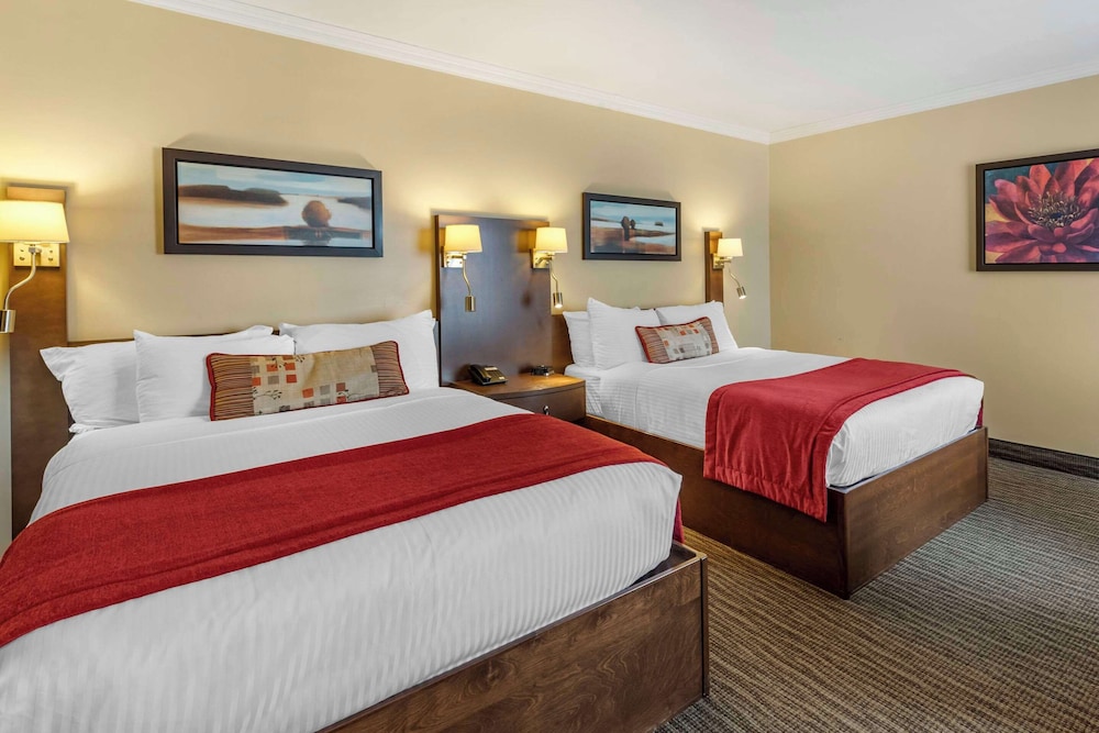 Standard Room, 2 Double Beds, Non Smoking - Photo 5