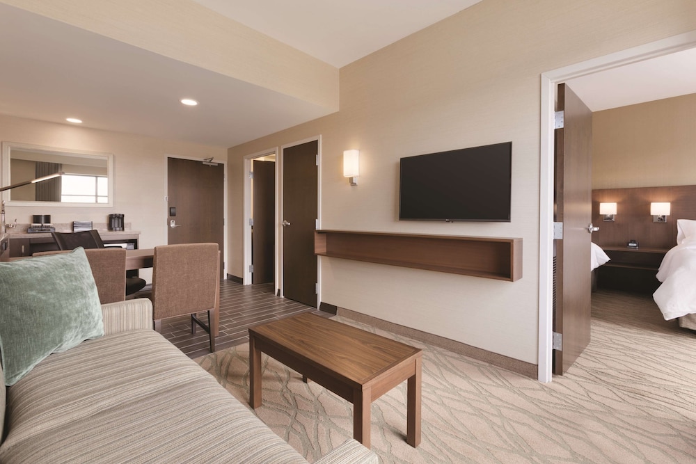 Suite, 2 Queen Beds, Accessible (Hearing) photo 3