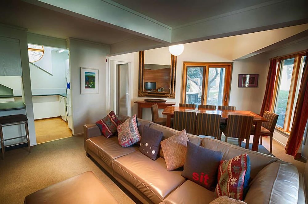 Superior Chalet, 3 Bedrooms, Resort View, Slope side photo 2