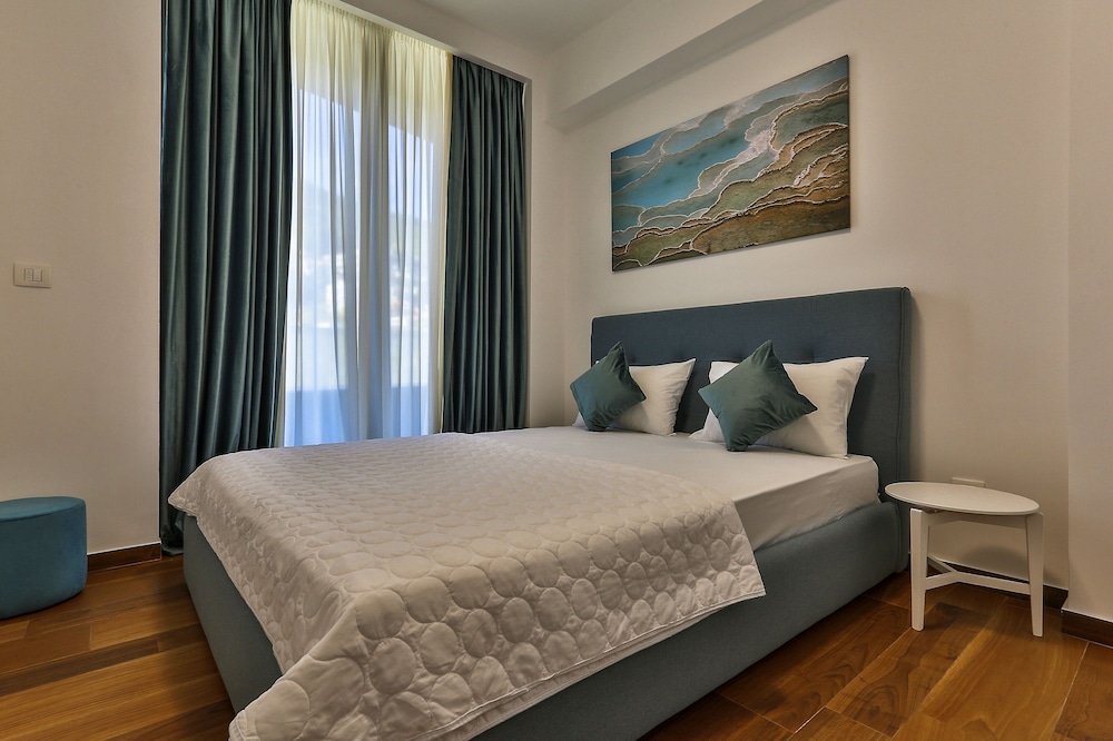 Apartment, 2 Bedrooms, Garden View