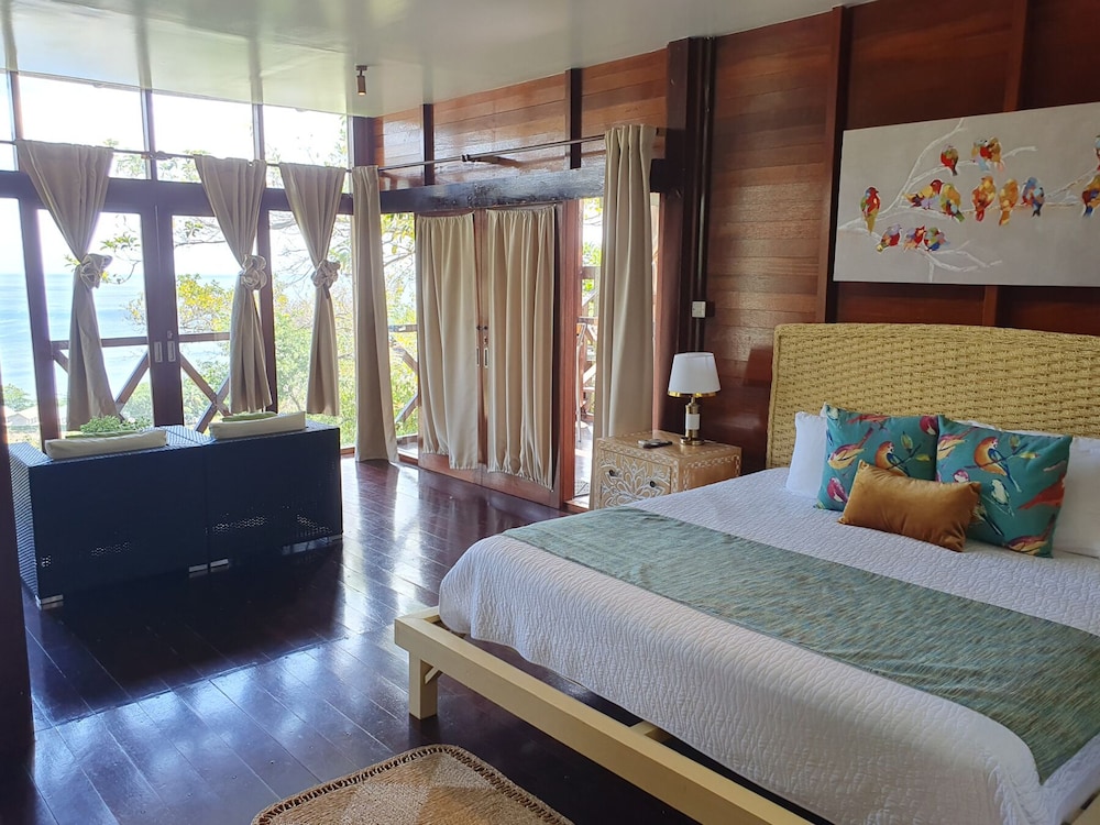 Deluxe Room, Balcony, Sea View - Photo 3