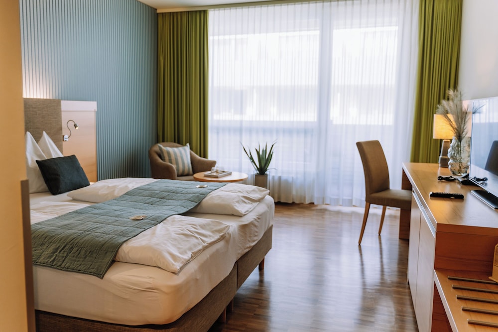 Comfort Double or Twin Room, Mountain View photo 1