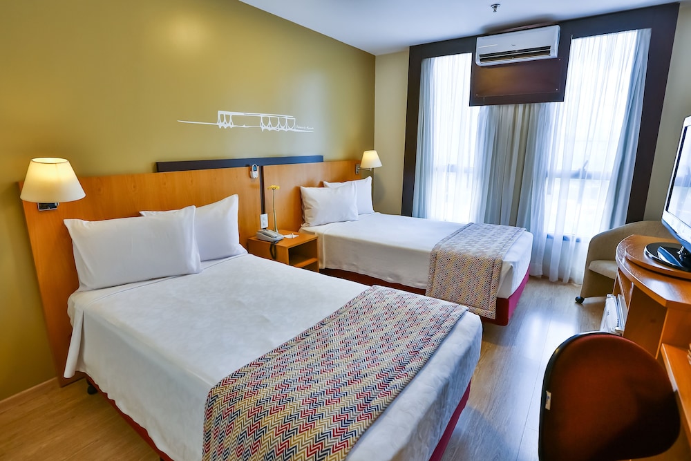 Deluxe Room, 2 Twin Beds, Non Smoking - Photo 4