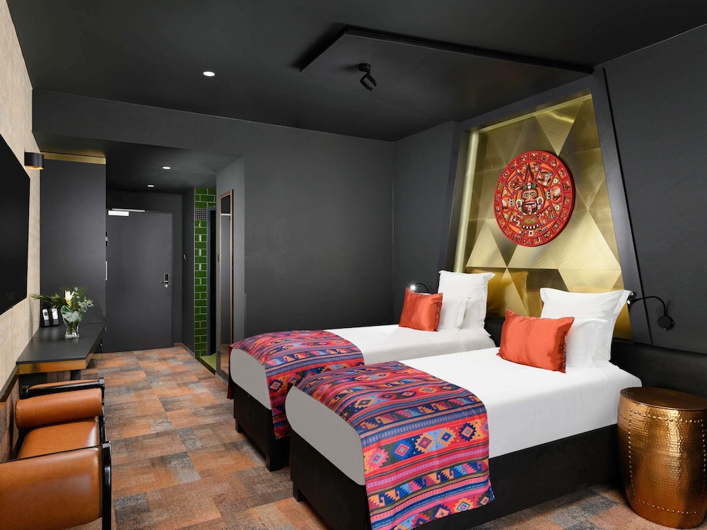 Superior Room, 1 King Bed - Photo 1