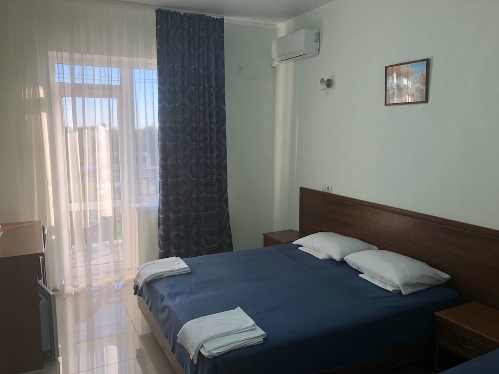 Standard Triple Room photo 2