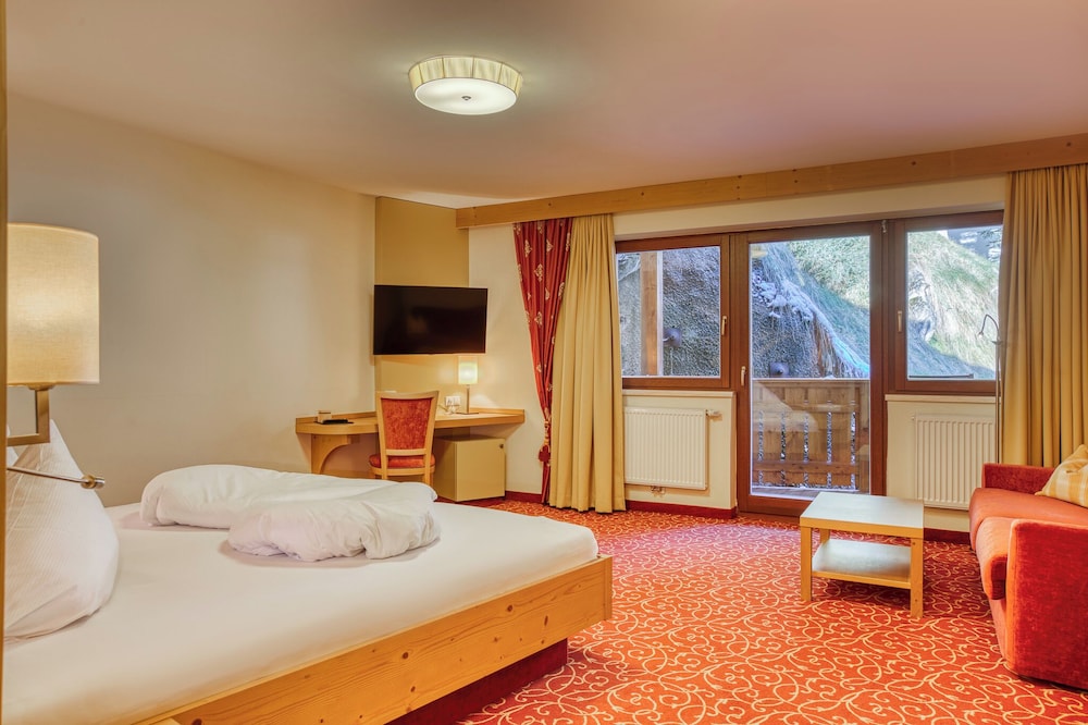Junior Studio Suite photo 1