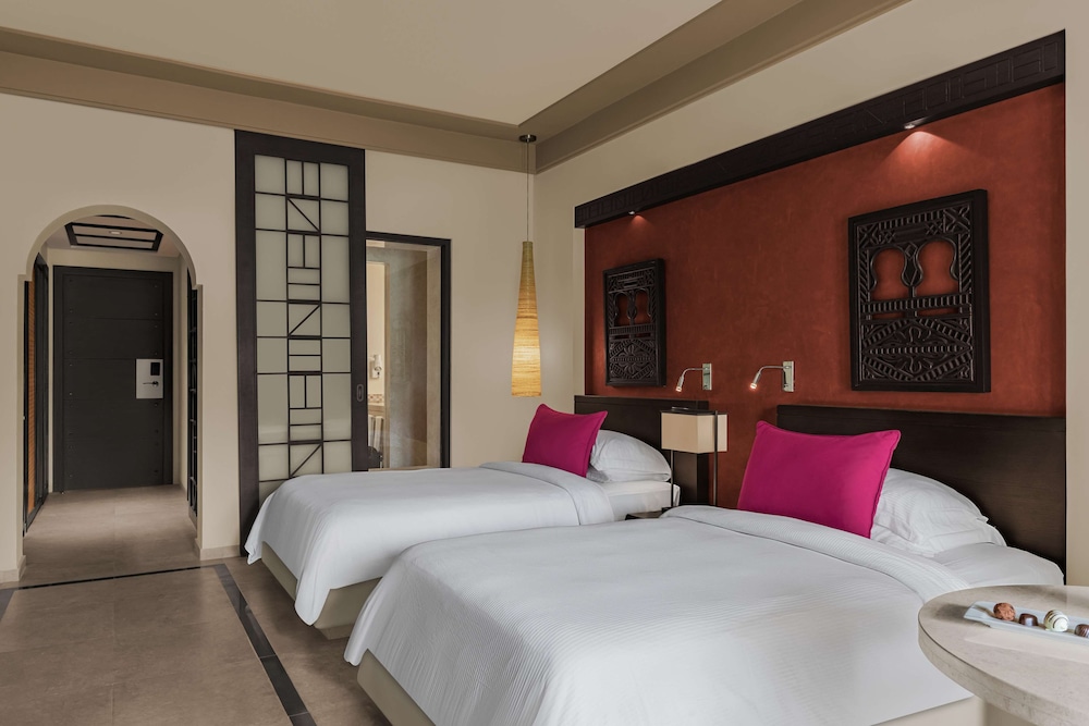 Ocean View Room with Lounge Access - Twin Beds with Aqua Park Access photo 1