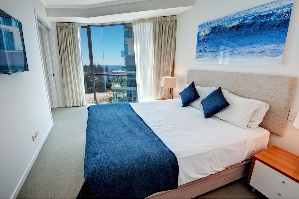 Apartment, 3 Bedrooms, Ocean View photo 2