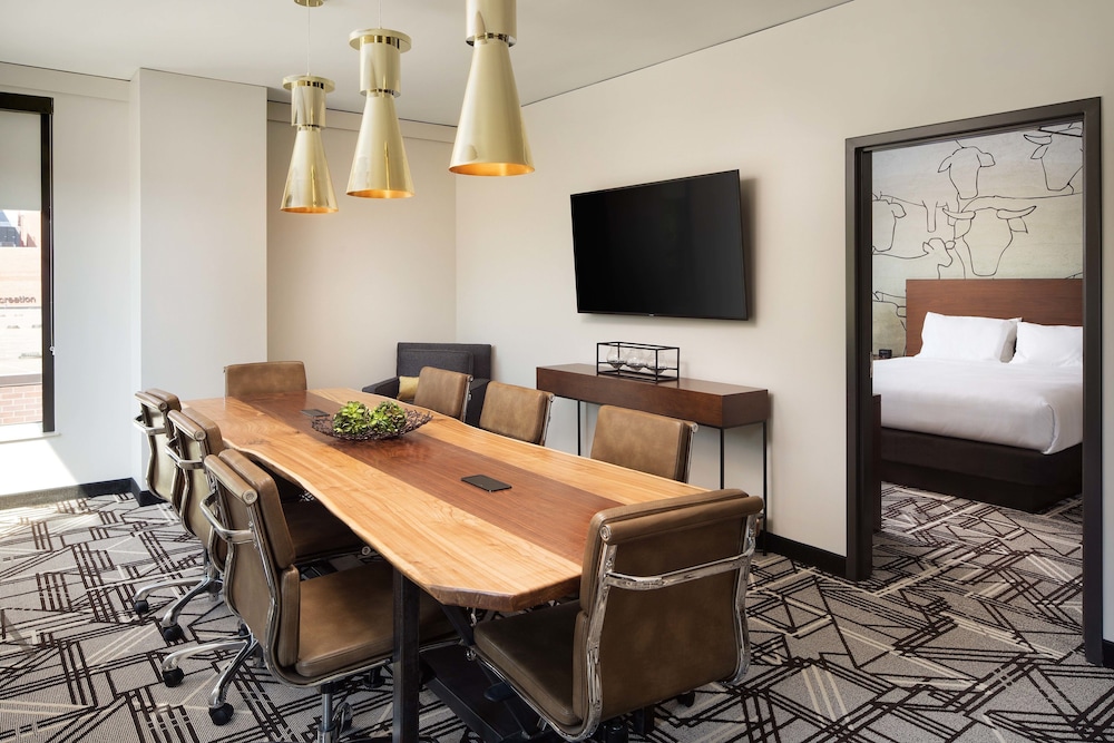 Suite, 1 Bedroom, Non Smoking (with Boardroom)