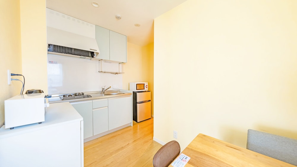 Twin Room (with Extra Bed) - Photo 2