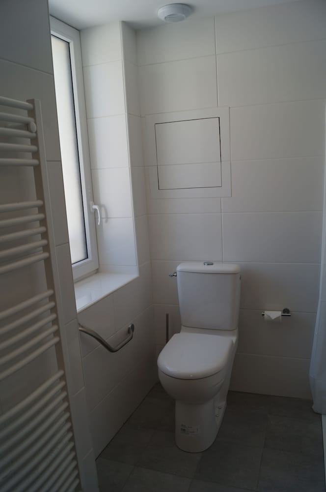 Double Room (vue Eglise PMR) - Photo 9