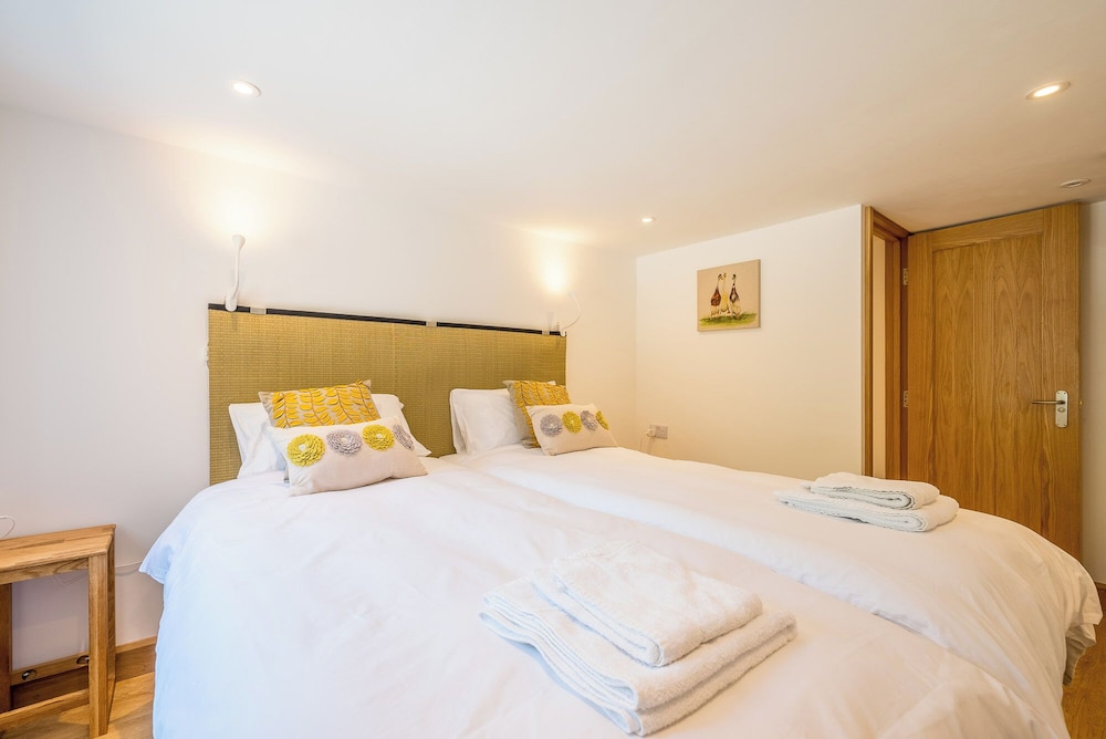 Superior Apartment, 2 Bedrooms, Garden View photo 1