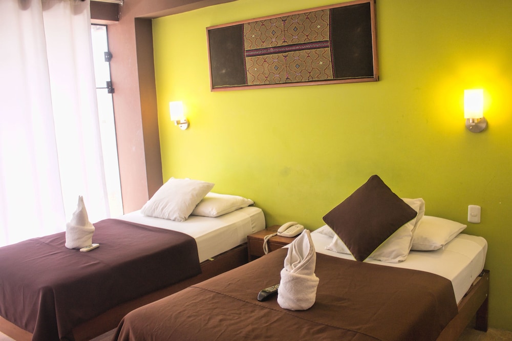 Comfort Twin Room, Multiple Beds, Accessible photo 1