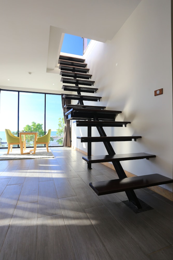 Light House Suite - Photo 2