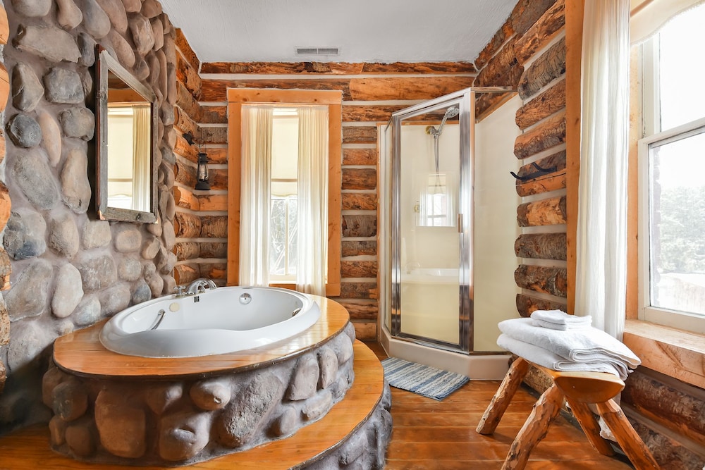 Log Haven photo 3