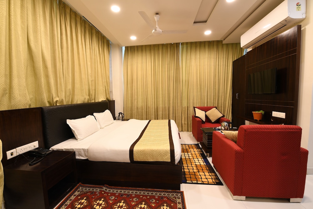 Family Room, 2 Double Beds, Accessible photo 3