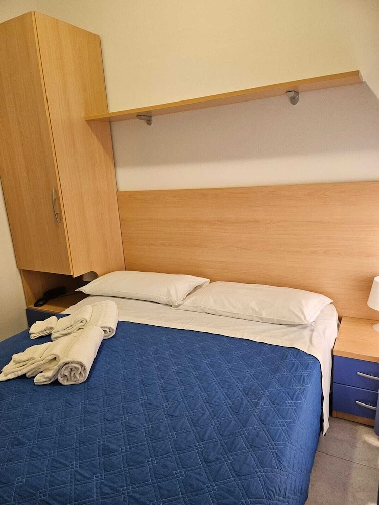 Basic Room photo 1