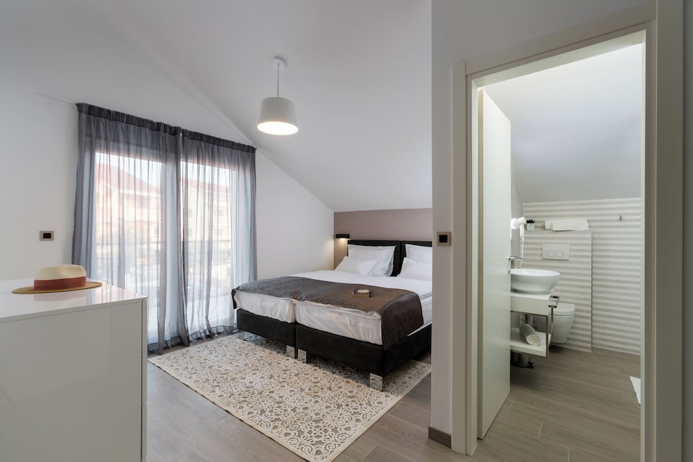 Superior Double or Twin Room photo 1