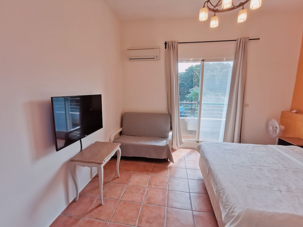 Standard Double Room, 1 Double Bed, Terrace, Courtyard Area photo 3