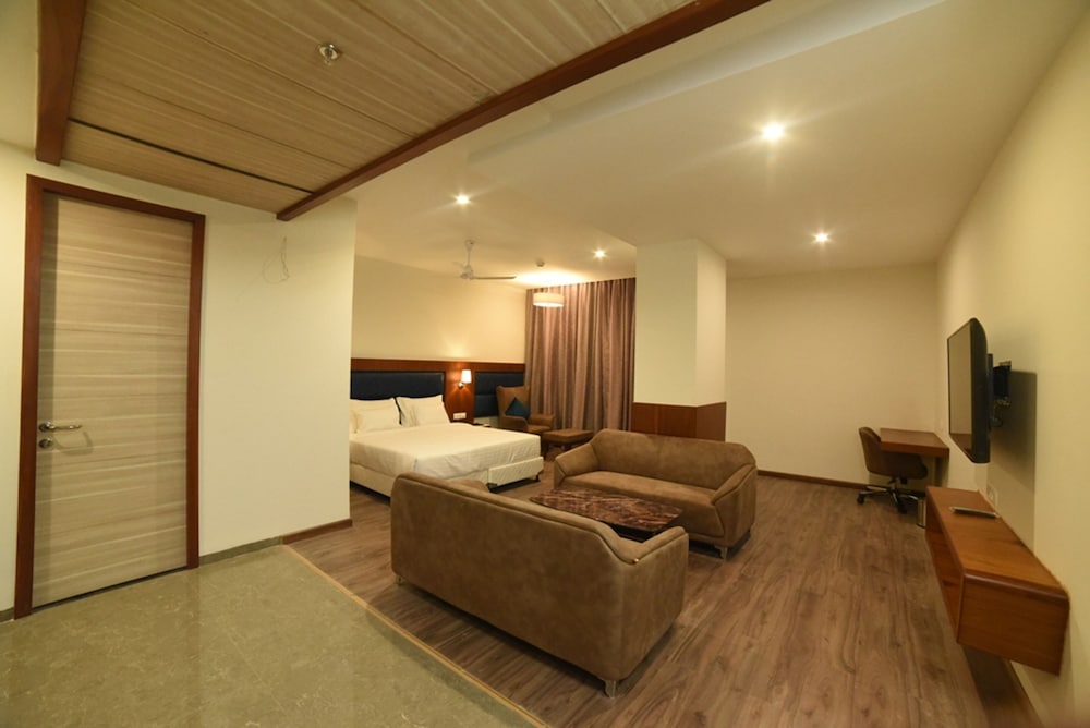 Elite Suite