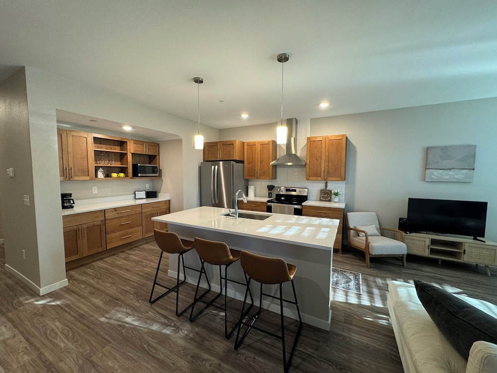 Standard Townhome photo 1