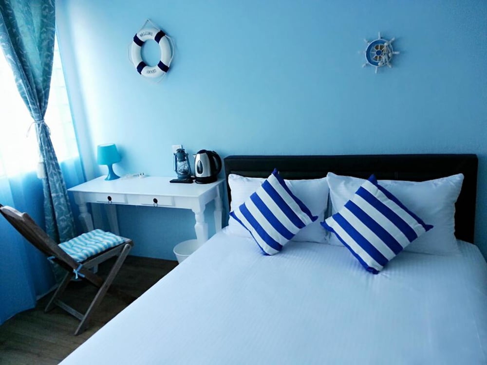 5 Santorini Double Room