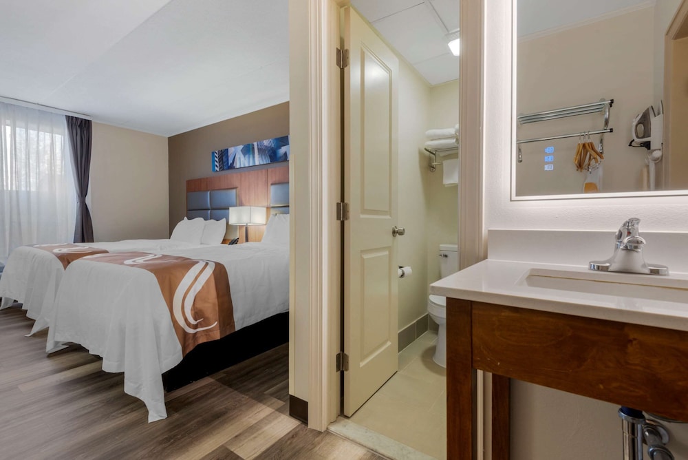 Standard Room, 2 Double Beds, Non Smoking - Photo 2