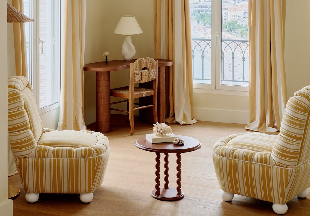 Junior Suite thumbnail 6