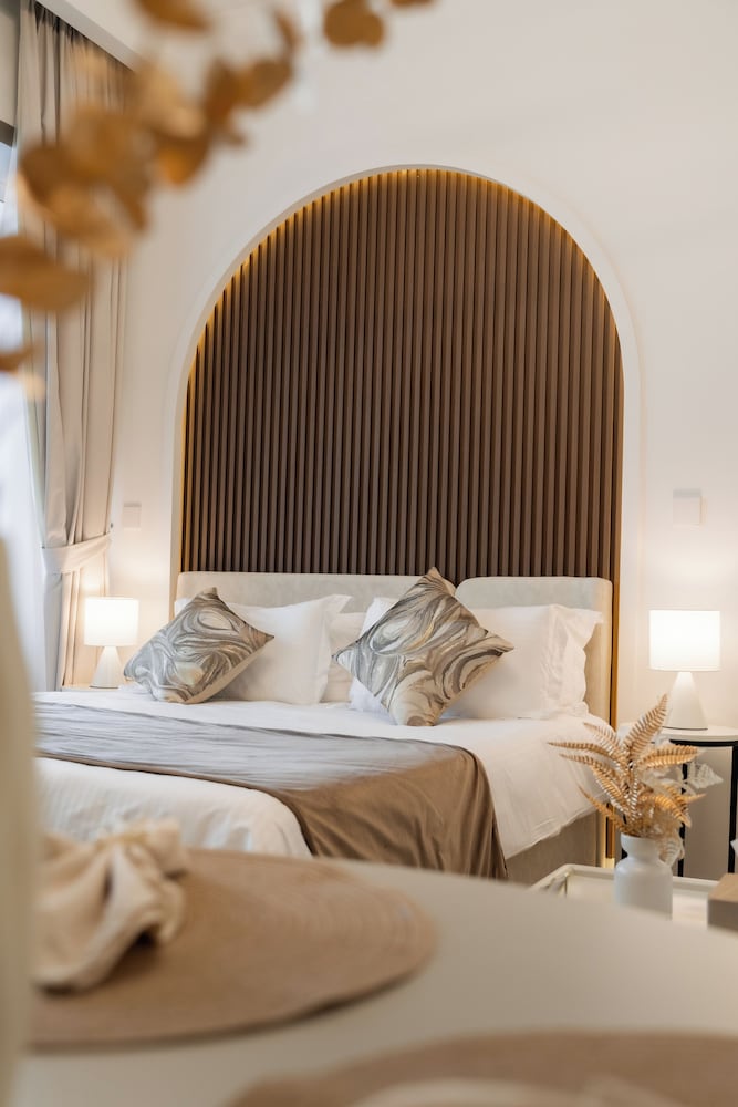 Luxury Studio, 1 King Bed with Sofa bed, Terrace, City View photo 2