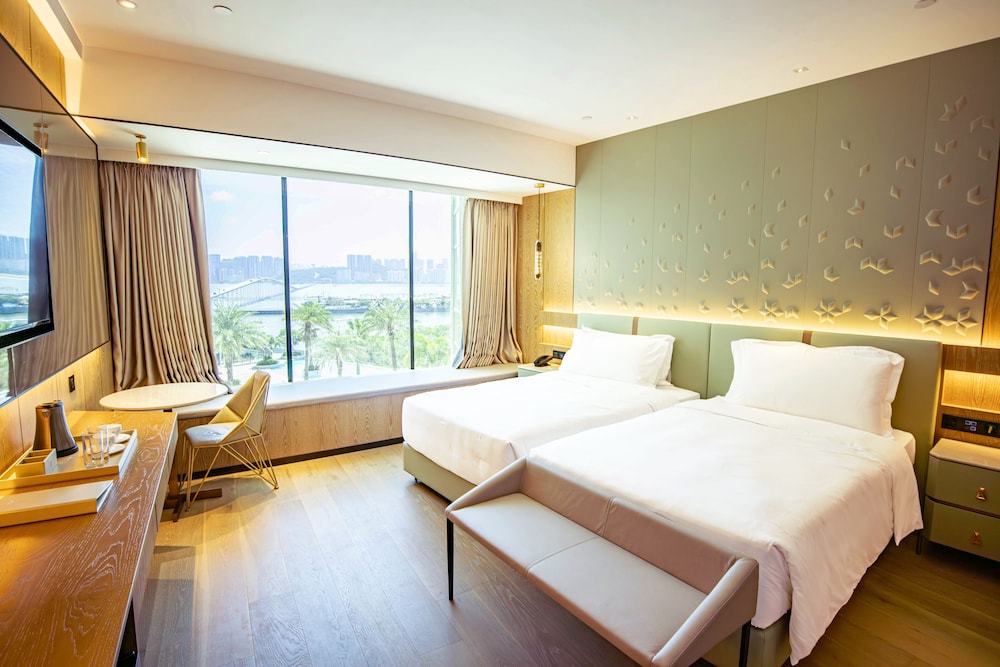 Gold (Treasure Island) Lake View Twin Room
